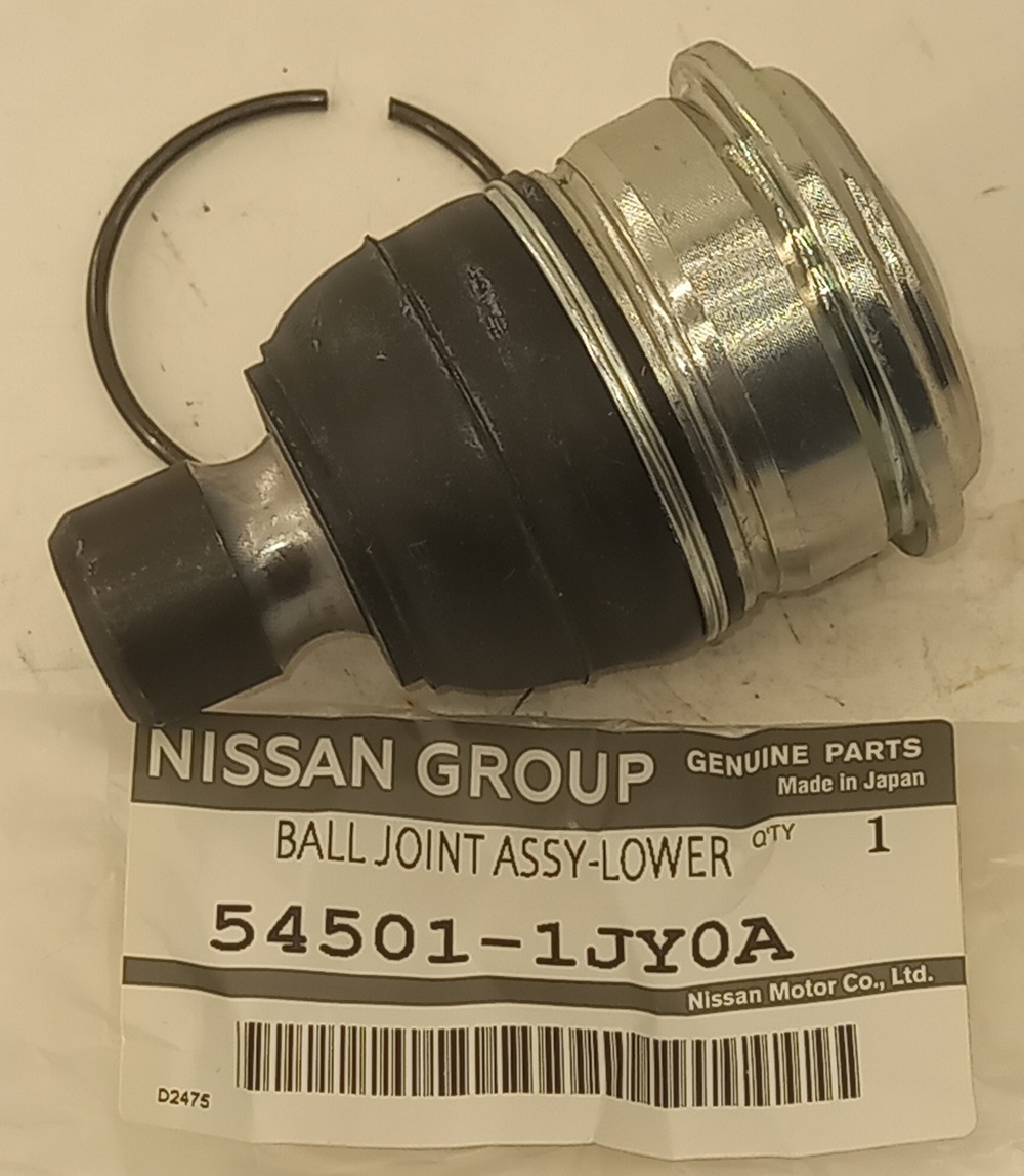 Шаровая опора переднего нижнего рычага Nissan Ad