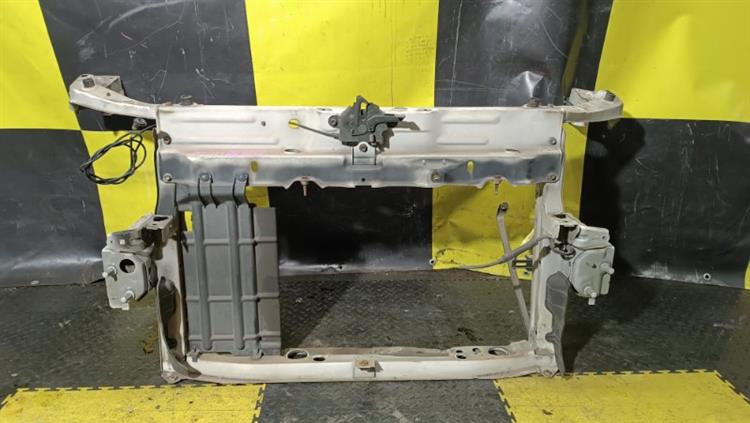 Рамка радиатора Тойота Пробокс в Колпино 116522