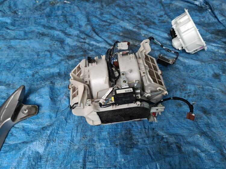 Мотор печки Хонда Легенд в Колпино 206136