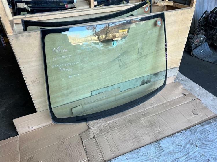 Лобовое стекло Тойота Приус в Колпино 236521