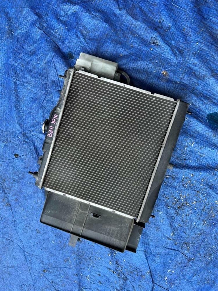 Радиатор основной Ниссан Куб в Колпино 240802