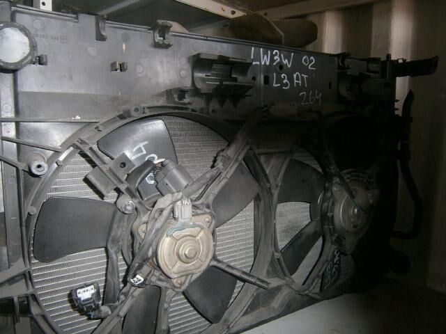 Радиатор основной Мазда МПВ в Колпино 24080