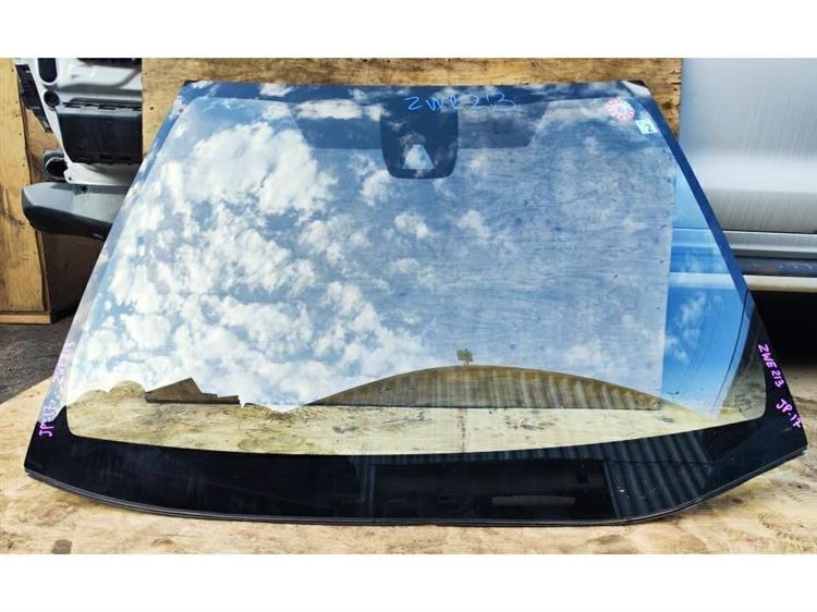 Лобовое стекло Тойота Королла в Колпино 255796