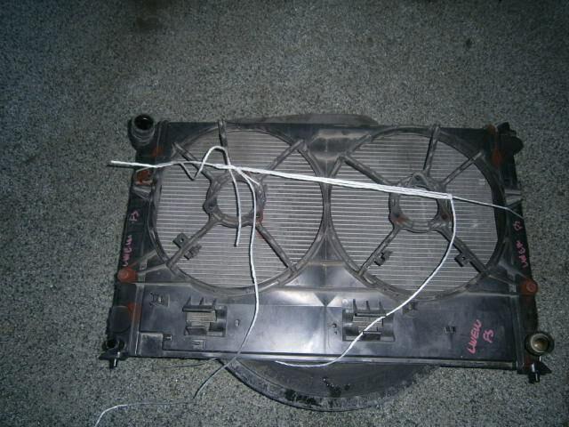 Диффузор радиатора Мазда МПВ в Колпино 31231