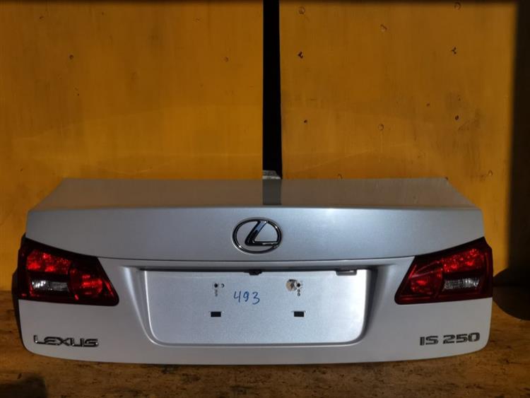 Крышка багажника Лексус ИС 250 в Колпино 36723
