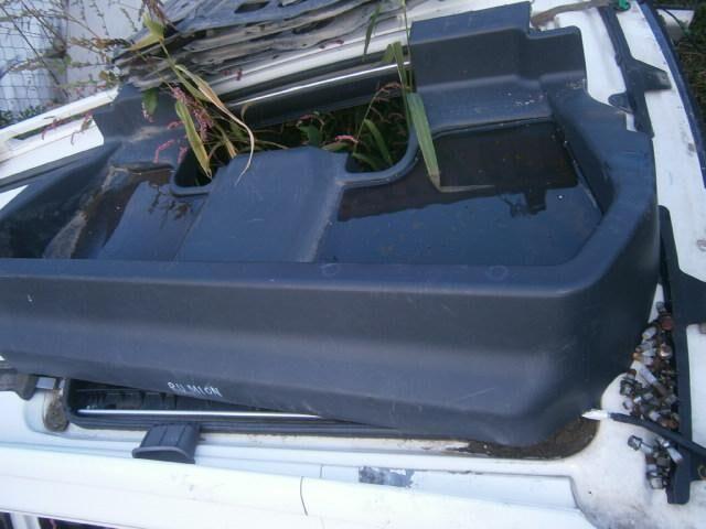 Полка багажника Тойота Скион в Колпино 40018