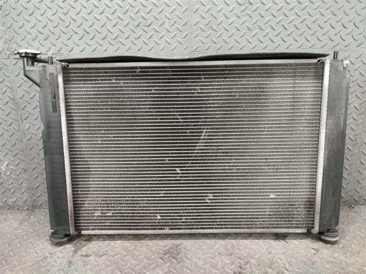 Радиатор основной Тойота Виш в Колпино 431311