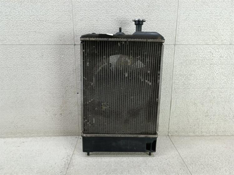 Радиатор основной Мицубиси ЕК в Колпино 450841