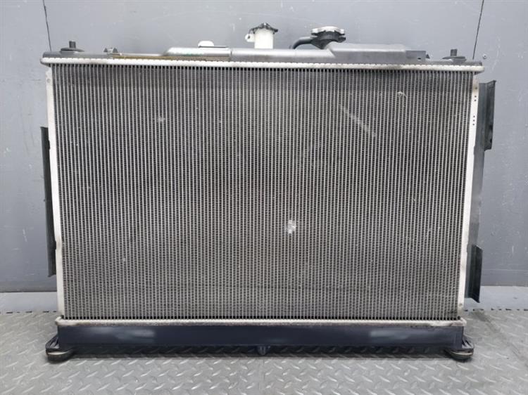 Радиатор основной Мазда МПВ в Колпино 476362