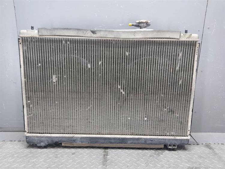 Радиатор основной Тойота Вокси в Колпино 476970