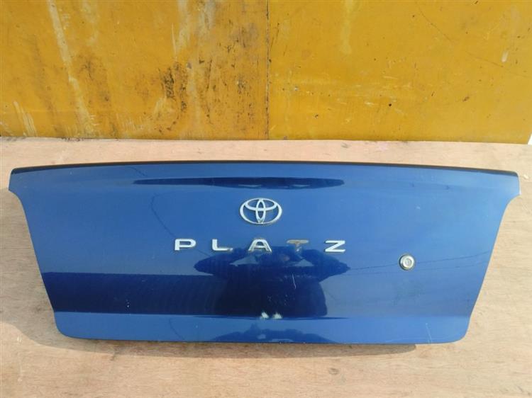 Крышка багажника Тойота Платц в Колпино 50762