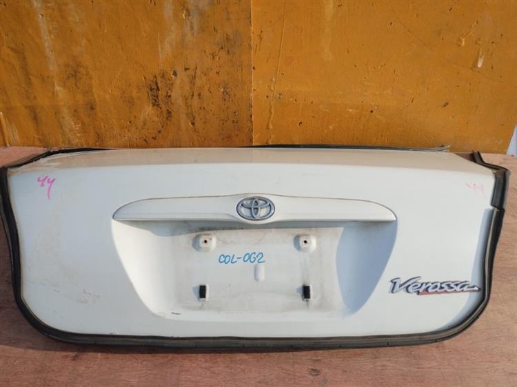 Крышка багажника Тойота Веросса в Колпино 50775