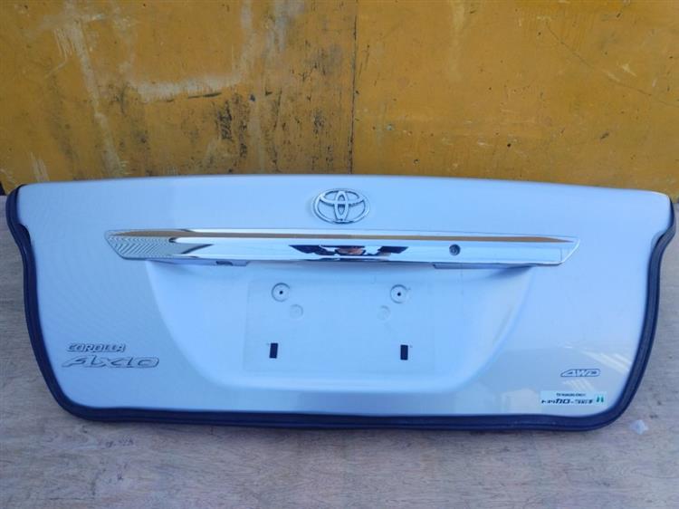 Крышка багажника Тойота Королла Аксио в Колпино 50868
