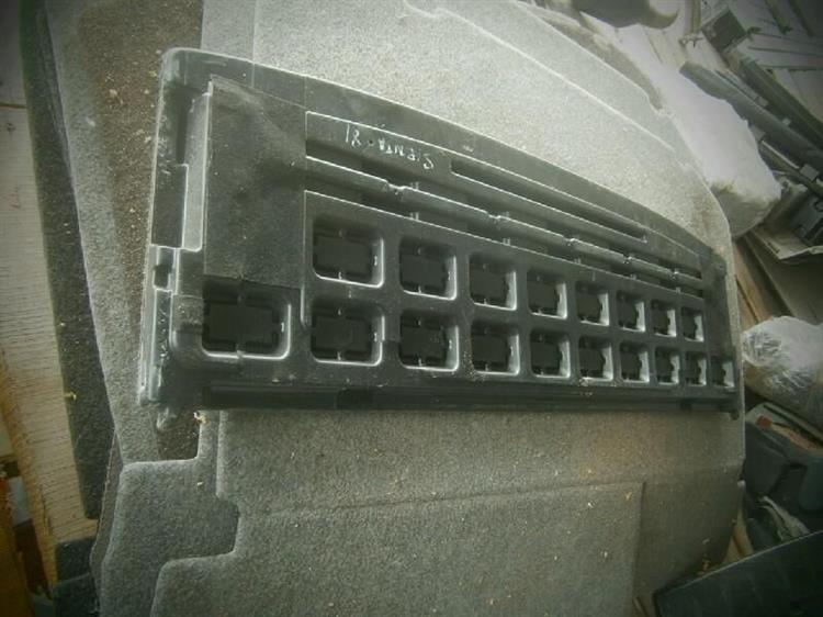 Полка багажника Тойота Сиента в Колпино 77566