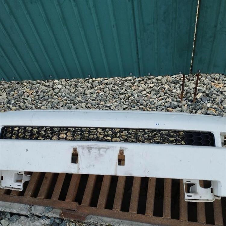 Решетка радиатора Тойота ББ в Колпино 87564