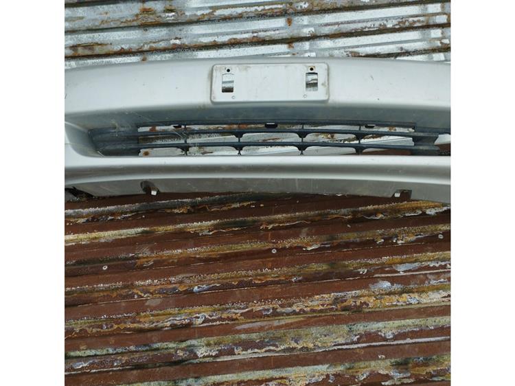 Решетка радиатора Тойота Платц в Колпино 91565